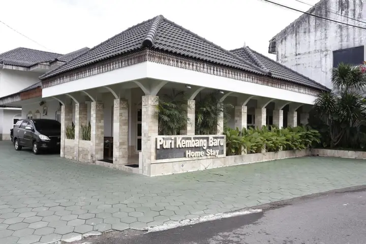 RedDoorz Plus near Adisucipto Airport 2 — фото 1