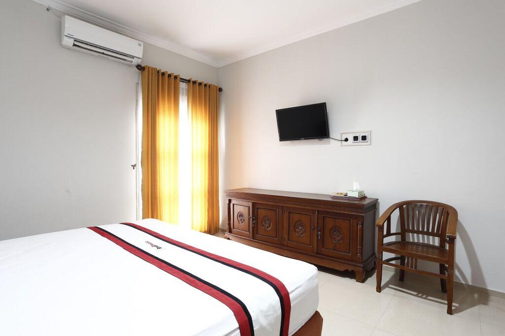 RedDoorz Plus near Adisucipto Airport 2 — фото 6