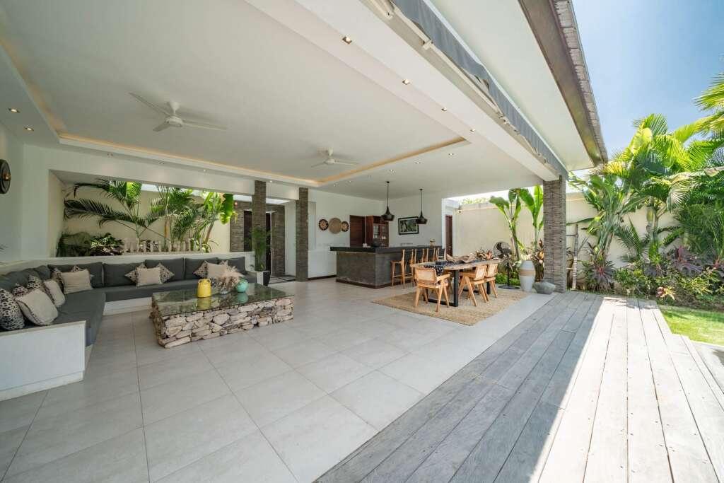 Кута: Villa Tira