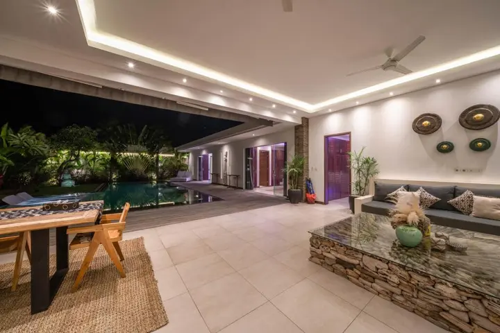 Кута: Villa Tira