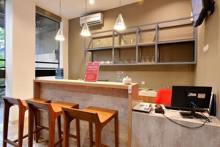 Джакарта: ZEN Rooms Near Mall Buaran