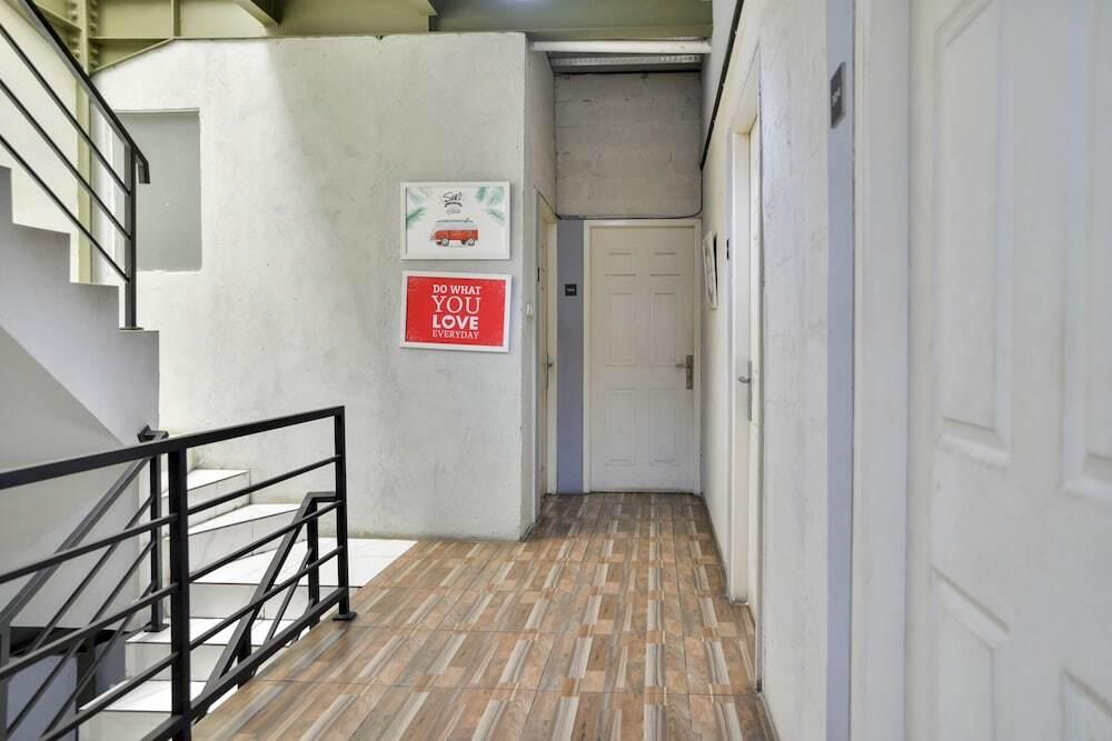 Джакарта: ZEN Rooms Basic near Kota Kasablanka