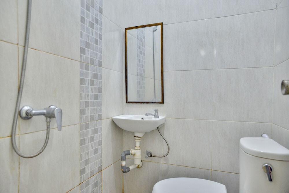 Джакарта: ZEN Rooms Basic near Kota Kasablanka