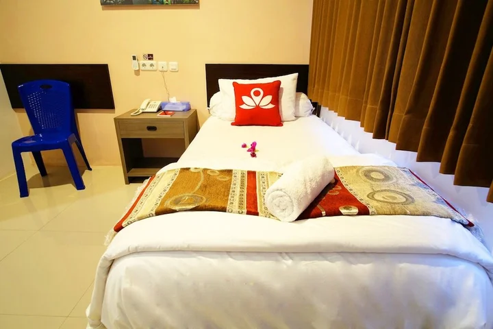 Сурабая: ZEN Rooms Basic Audah Syariah Sutos