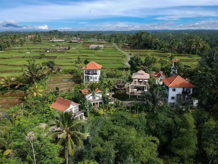 Тембок: Sebatu Sanctuary Eco-resort