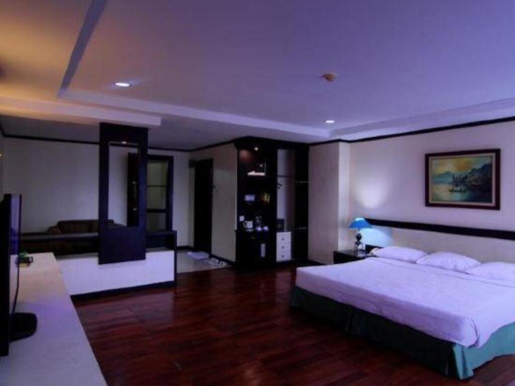 Батам: PIH Batam