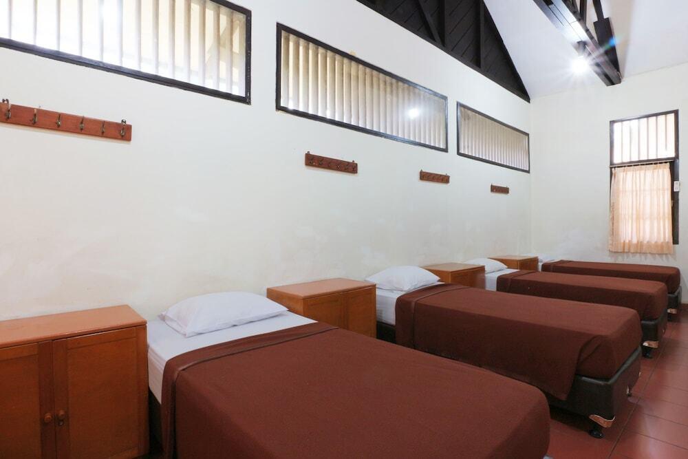 Джакарта: Desa Wisata Hotel - Hostel