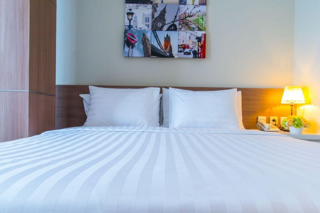 Джакарта: Hotel Dharmein