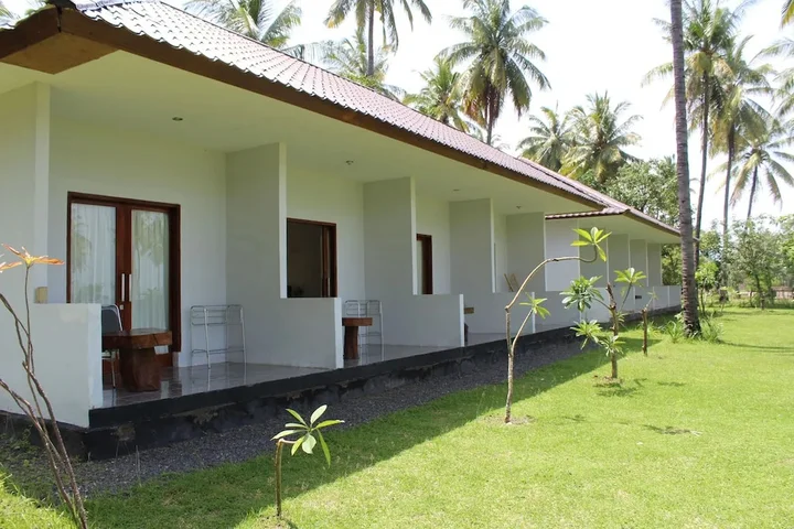 Гили Траванган: Gondang Beach Hotel