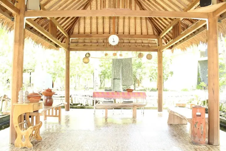 Гили Траванган: Gondang Beach Hotel
