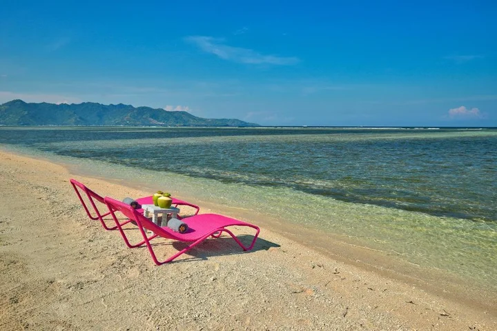 Гили Аир: PinkCoco Gili Air - Constant Surprises & for Cool Adults Only