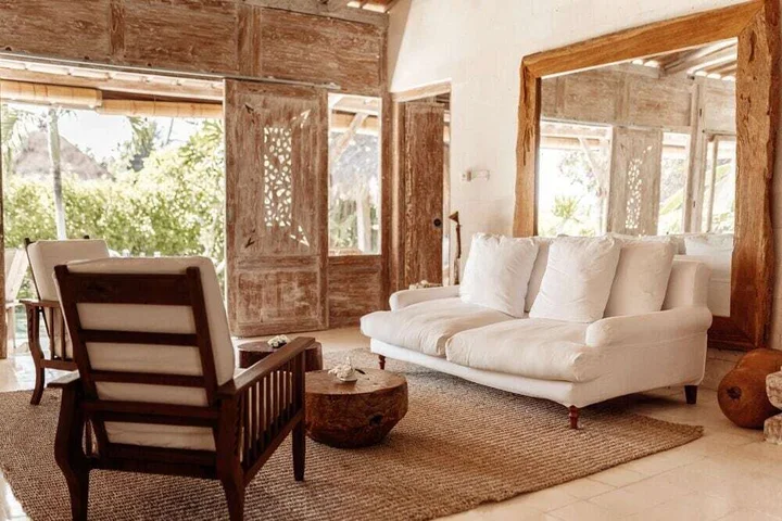 Переренан: Santai Beach House