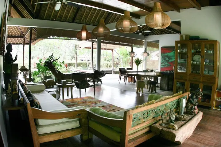 Сукавати: Luxury Kama Ubud