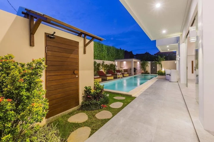 Кута: Seminyak Villa Serenity