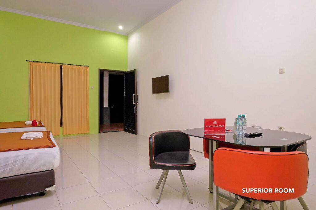 Маланг: ZEN Rooms B Walk Batu