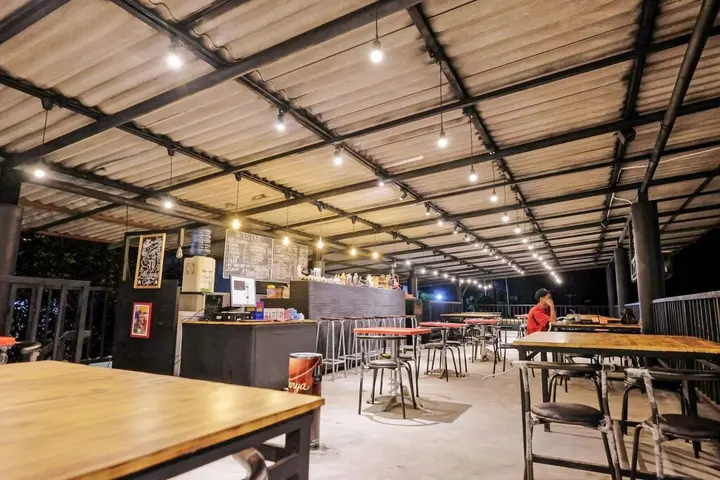 Маланг: ZEN Rooms B Walk Batu