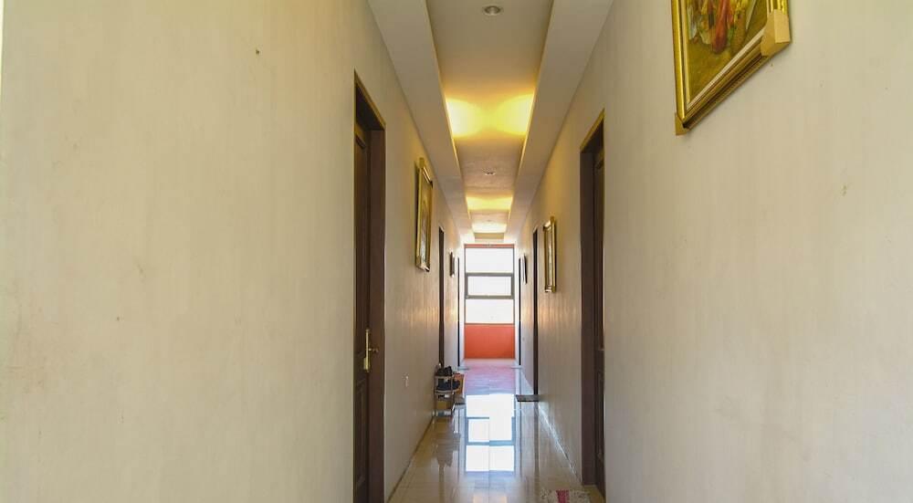 Сурабая: ZEN Rooms Basic Kupang Baru
