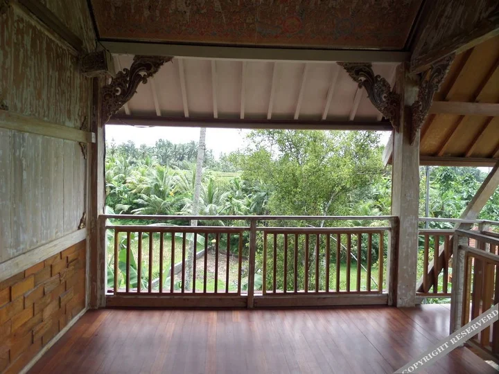 Тегаллаланг: Uma Kendran Villa