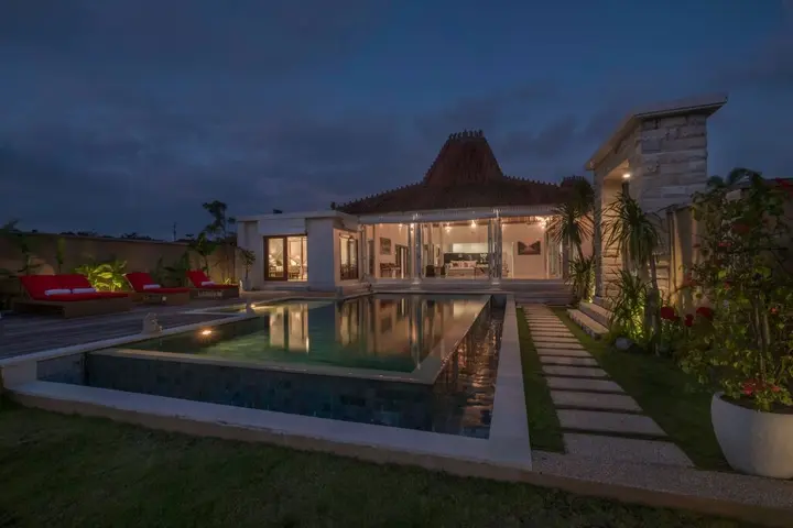 Чангу: Villa Manggala