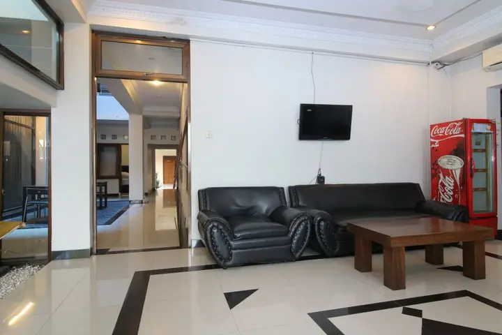 Депок: RedDoorz Plus near Universitas Negeri Yogyakarta
