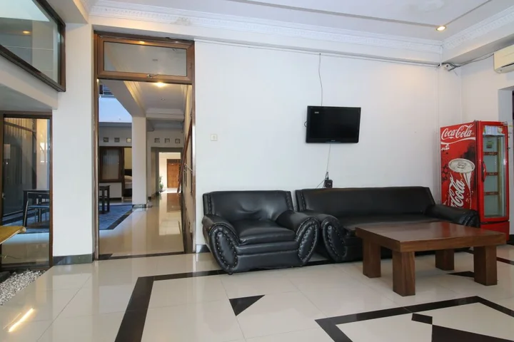 Депок: RedDoorz Plus near Universitas Negeri Yogyakarta