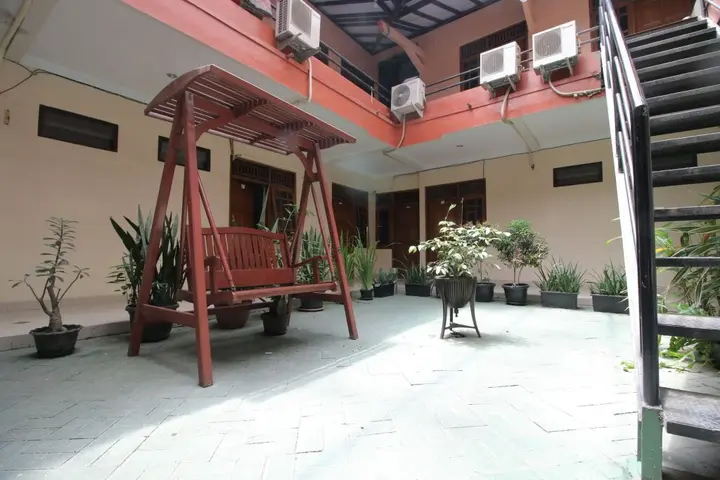 Депок: RedDoorz Plus near Universitas Negeri Yogyakarta