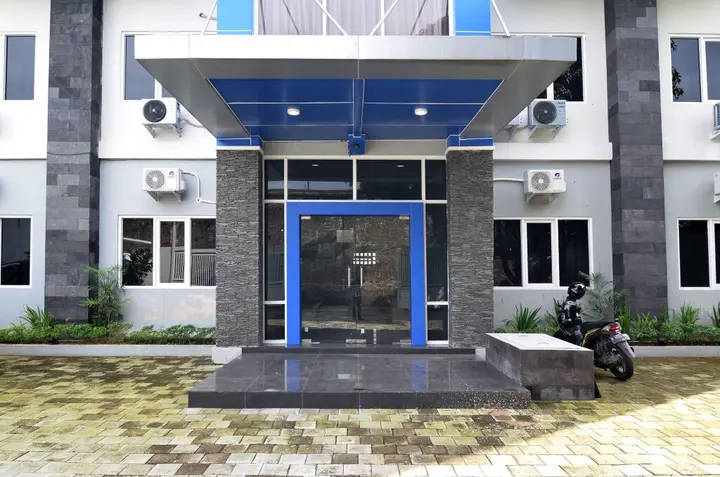 Суракарта: RedDoorz near Museum Keraton Surakarta