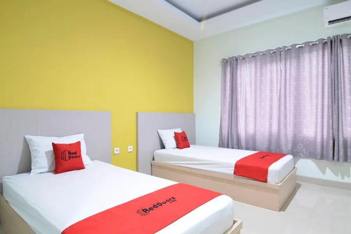 Суракарта: RedDoorz near Museum Keraton Surakarta