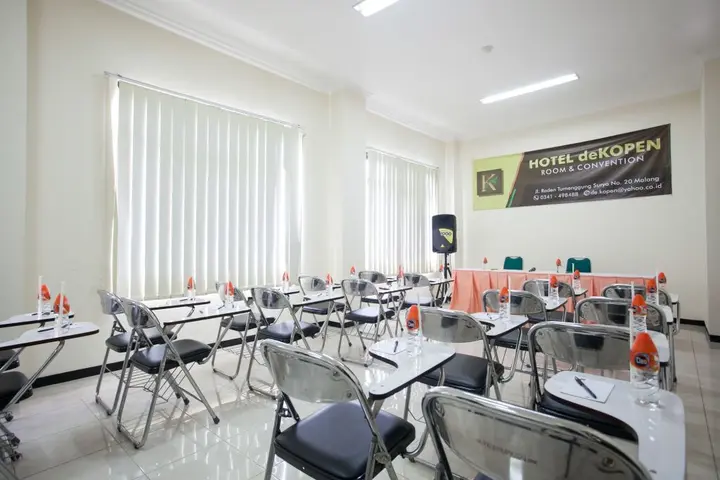 Маланг: RedDoorz @ Rampal