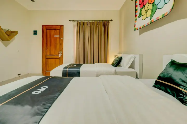 Батуретно: OYO 3945 Bale Tardian Syariah