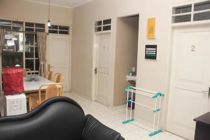 Бандунг: PELE Backpacker Guesthouse