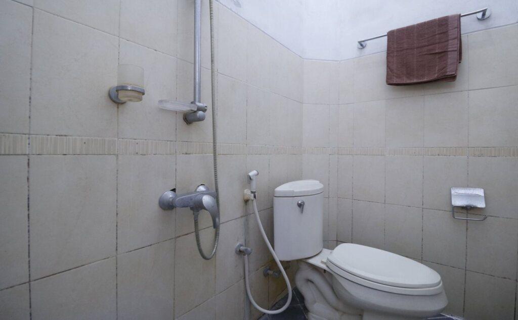 Семаранг: RedDoorz Plus near Undip Tembalang