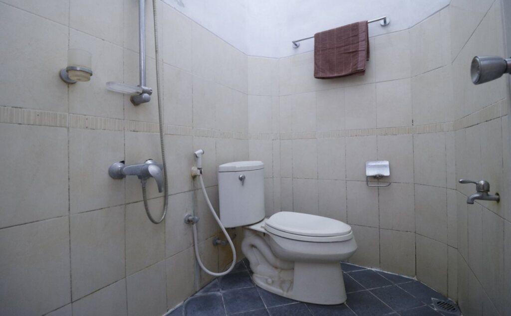 Семаранг: RedDoorz Plus near Undip Tembalang