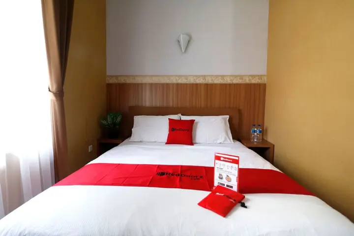 Семаранг: RedDoorz Plus near Undip Tembalang