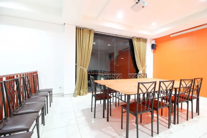 Депок: RedDoorz Plus @ Affandi Gejayan