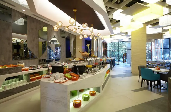 Медан: ibis Styles Medan Pattimura