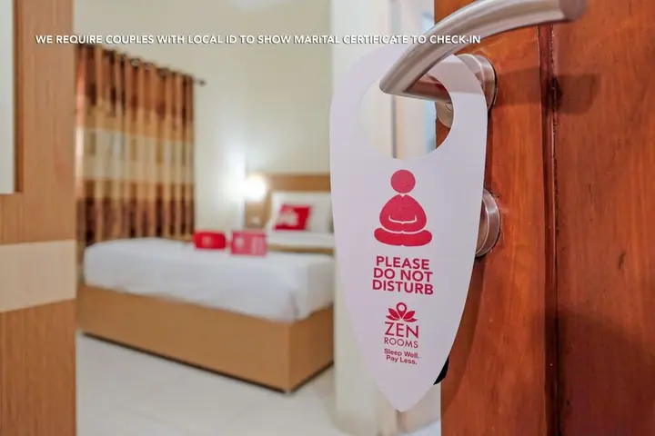 Маланг: ZEN Rooms near Stasiun Kota Baru