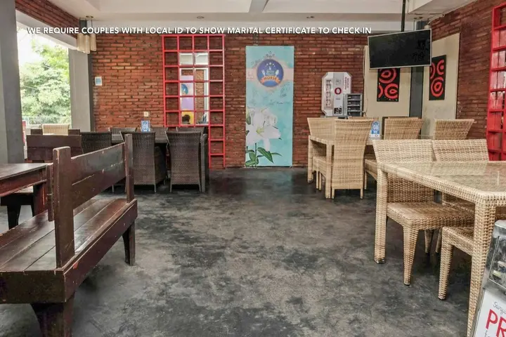 Маланг: ZEN Rooms near Stasiun Kota Baru