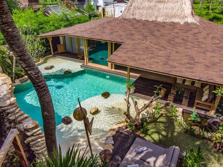Гили Траванган: Kuno Villas