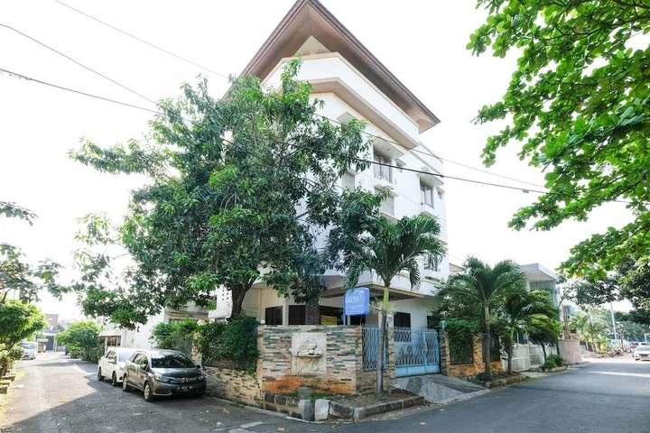 Семаранг: RedDoorz Plus near Simpang Lima