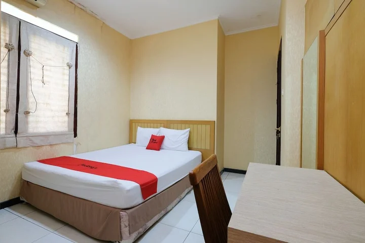 Семаранг: RedDoorz Plus near Simpang Lima