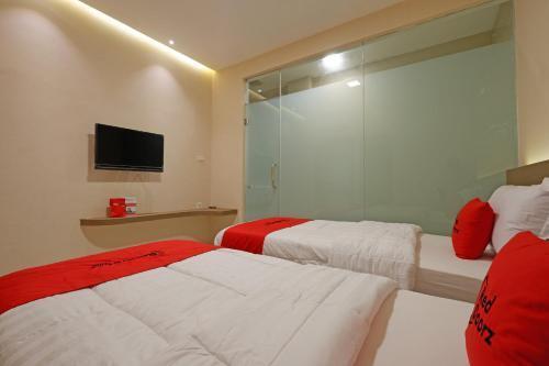 Семаранг: RedDoorz Plus near Java Mall Semarang