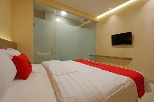 Семаранг: RedDoorz Plus near Java Mall Semarang
