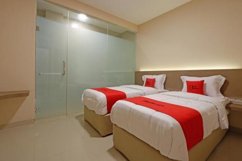 Семаранг: RedDoorz Plus near Java Mall Semarang