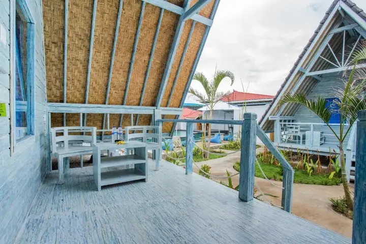 Лембонган-Айленд: The Syron Huts Lembongan