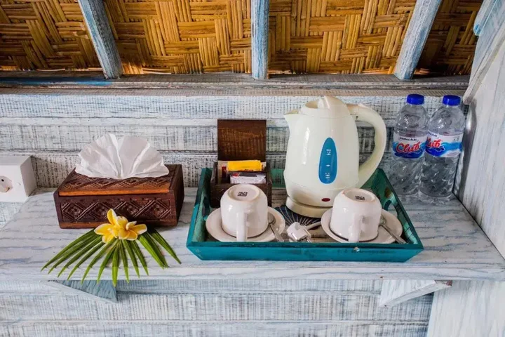 Лембонган-Айленд: The Syron Huts Lembongan
