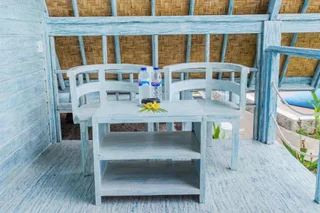 Лембонган-Айленд: The Syron Huts Lembongan
