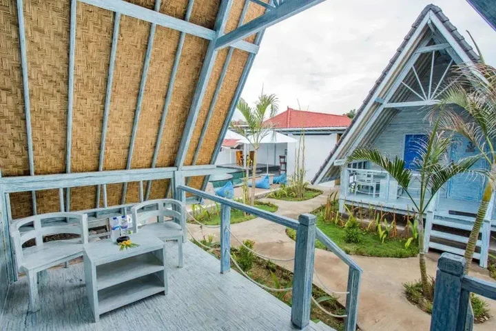 Лембонган-Айленд: The Syron Huts Lembongan