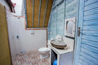 Лембонган-Айленд: The Syron Huts Lembongan