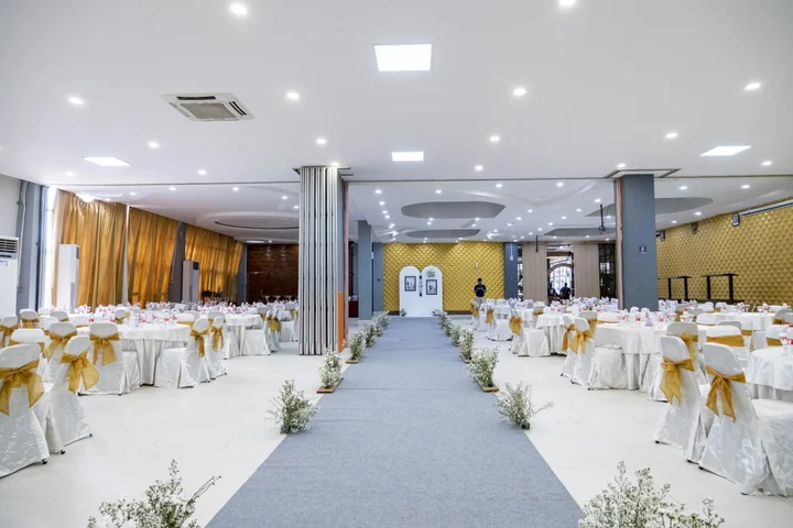 Тегал: Premiere Hotel Tegal